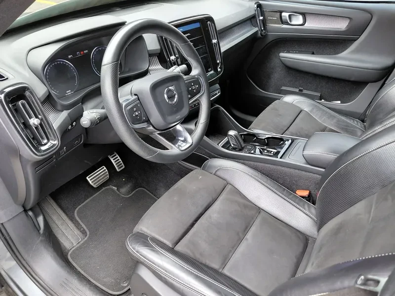 VOLVO XC 40 T5 R