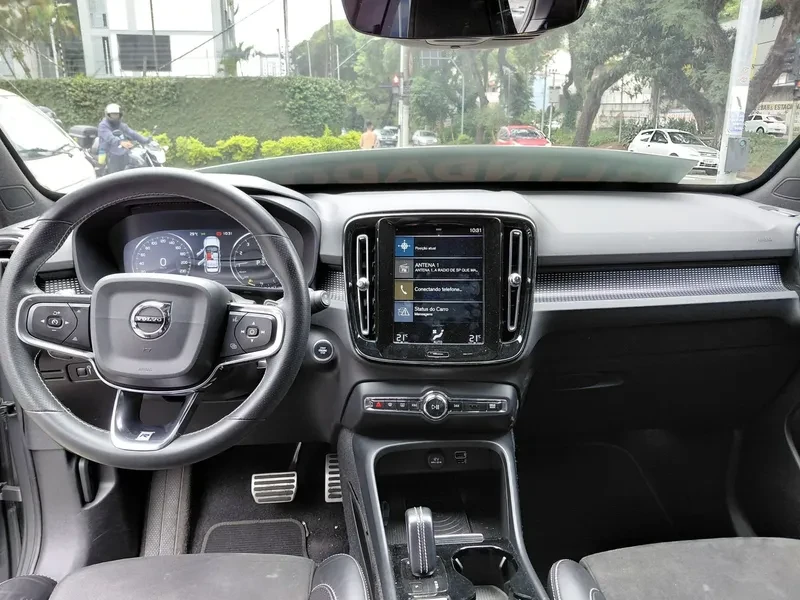 VOLVO XC 40 T5 R
