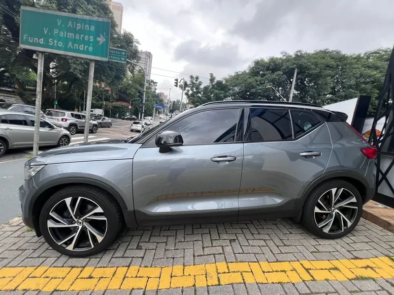VOLVO XC 40 T5 R