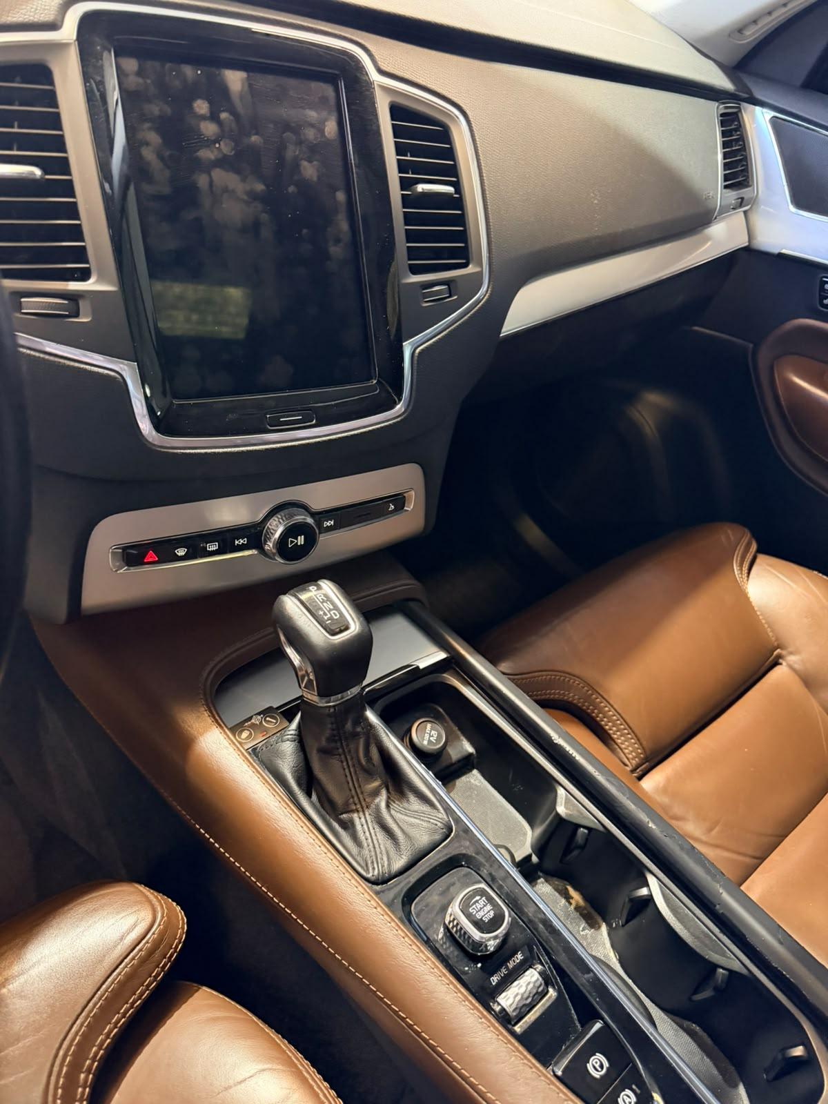 Volvo XC90 - Abaixo da tabela!