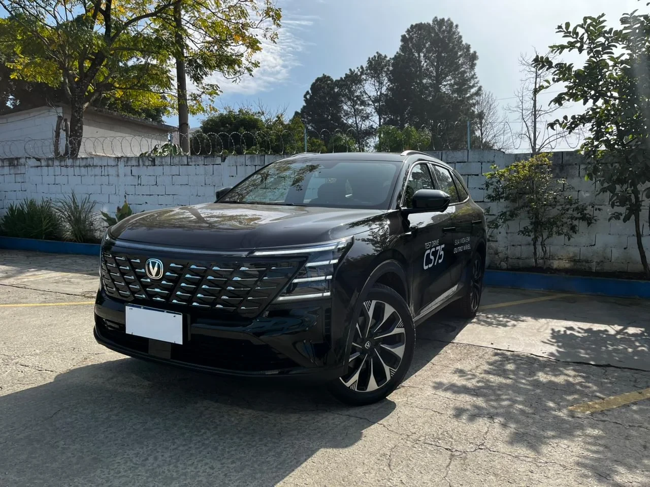 CAOA - CS75 Versão Especial